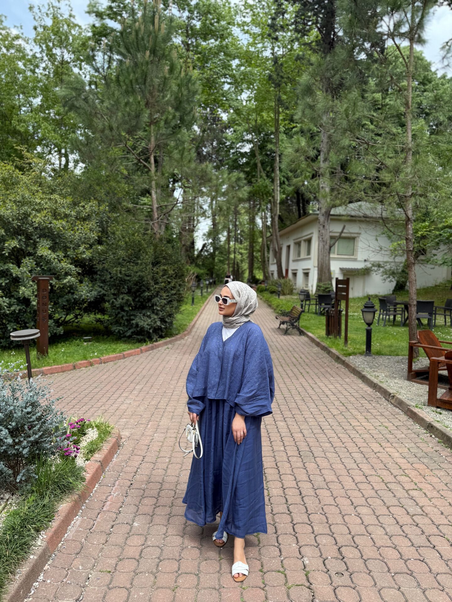 Taşlı Takım Lacivert