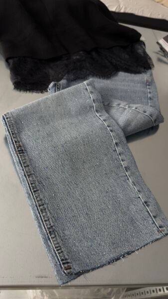 Taşlı Jean