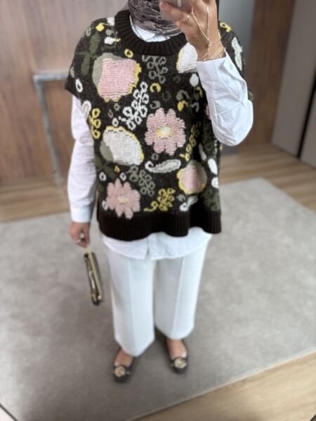 Çiçek İşlemeli Süveter Kahverengi