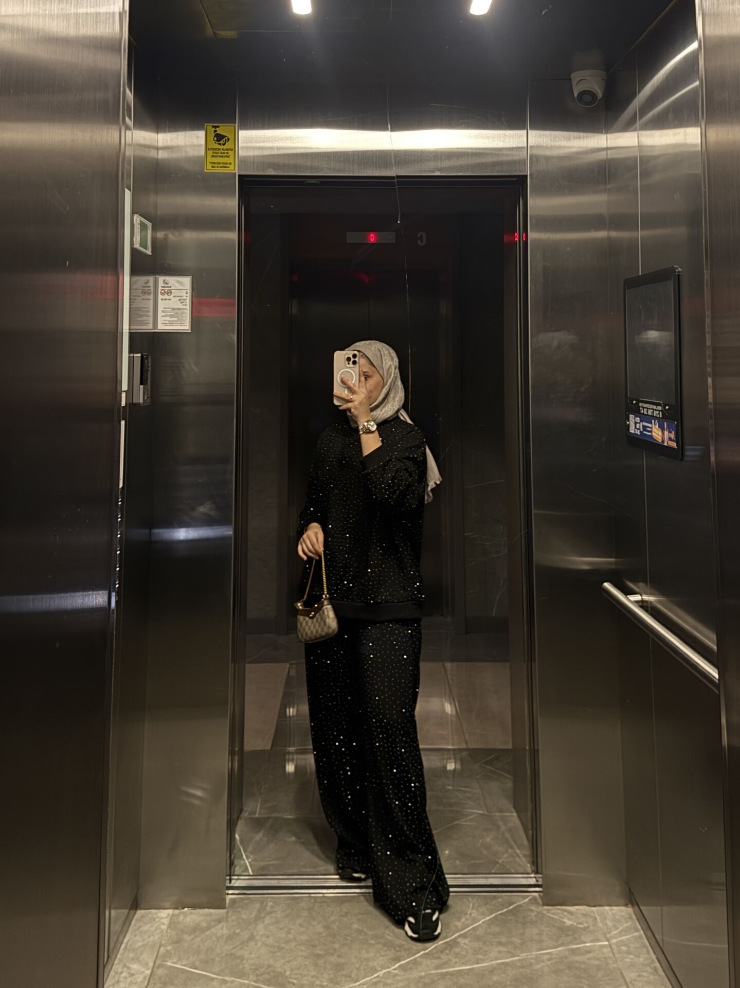 Taşlı Takım Siyah