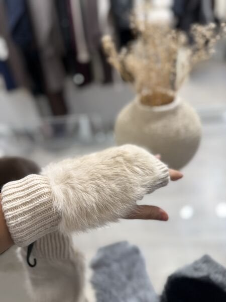 Peluş Eldiven