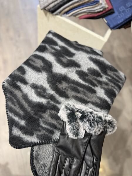 Üçgen Omuz Atkısı