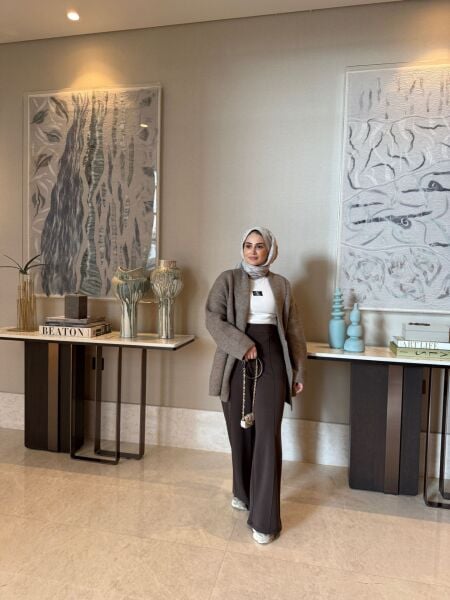 Dört Düğmeli Hırka