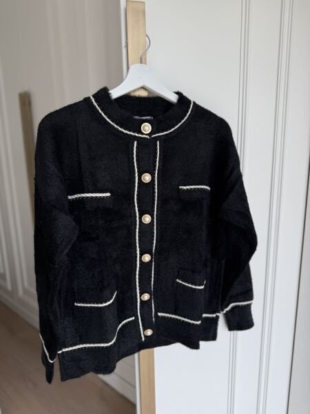 Gold Düğmeli Angora Ceket