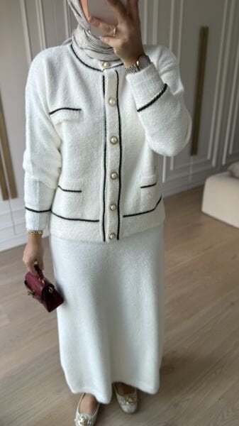 Gold Düğmeli Angora Ceket