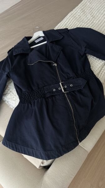 Belden Oturtmalı Ceket