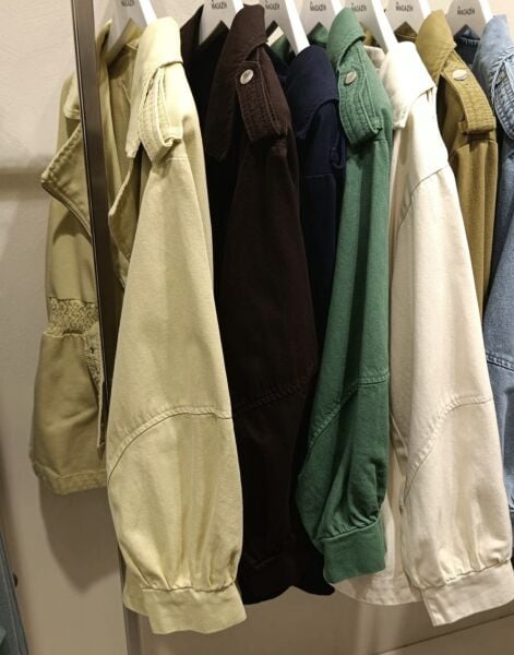 Belden Oturtmalı Ceket