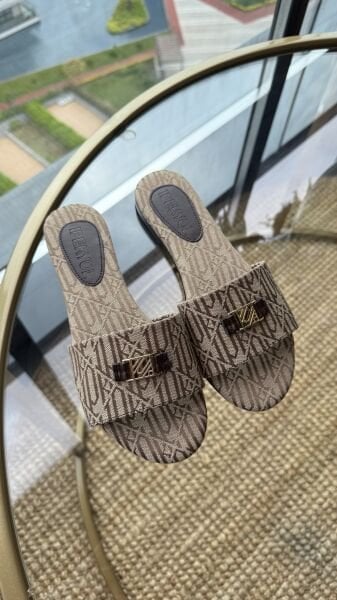 Monogram Terlik