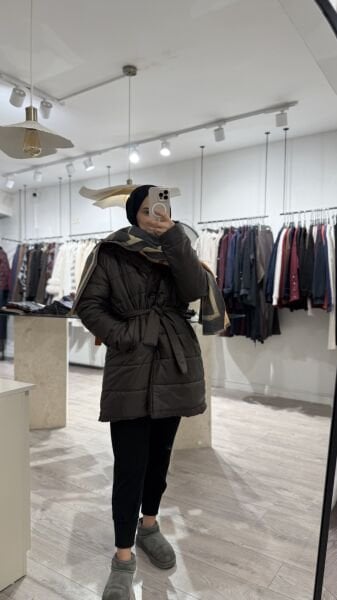 Kapşonlu Kürklü Mont