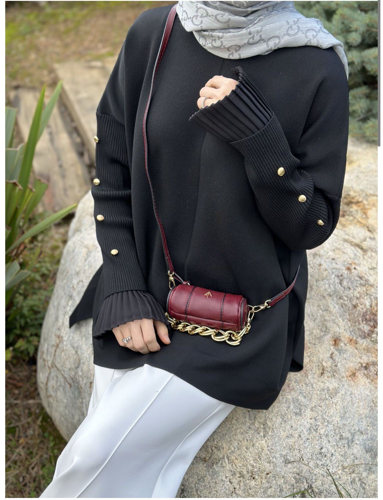 Kolları Düğmeli Kazak