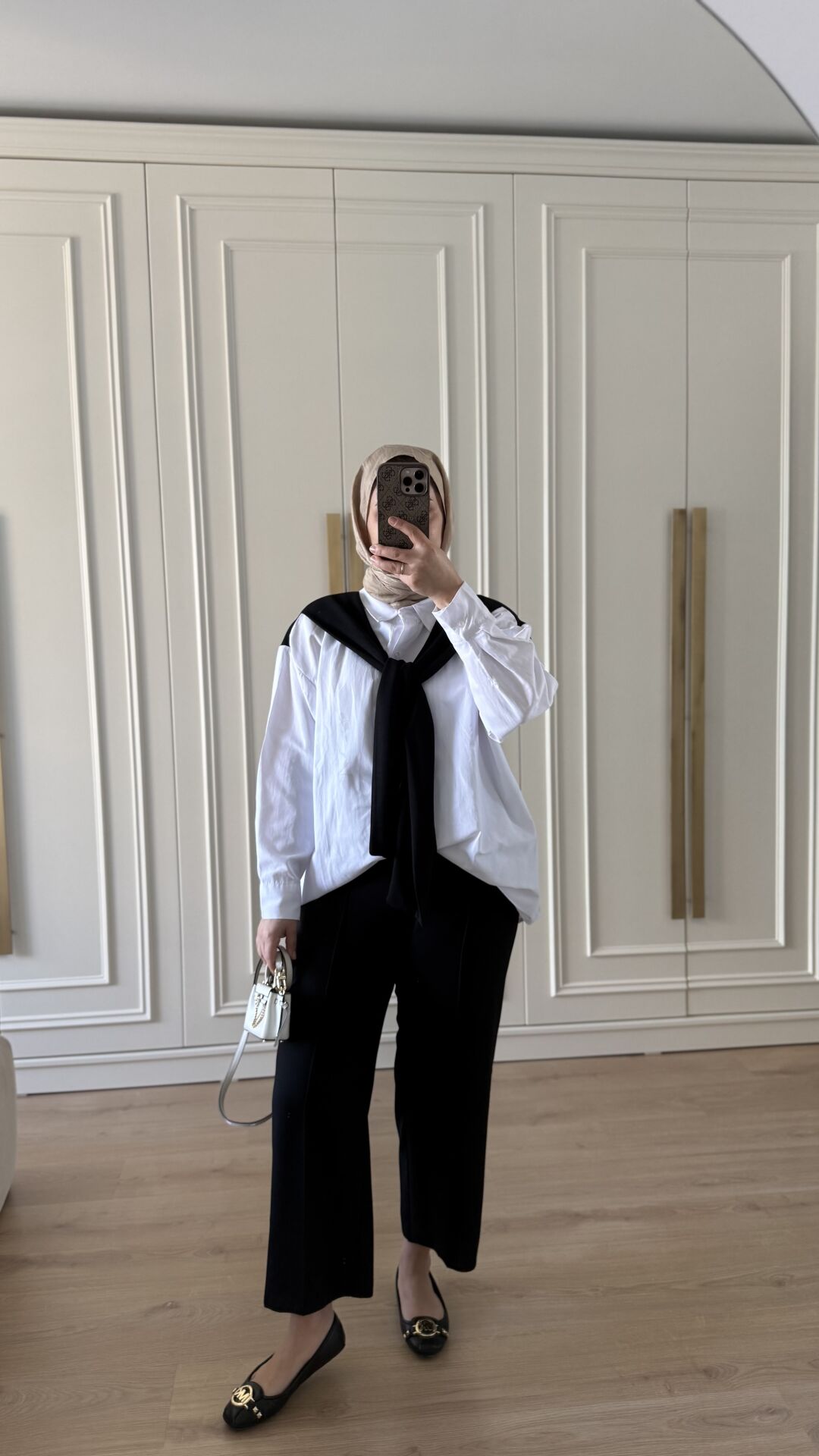 Şal Detaylı Gömlek