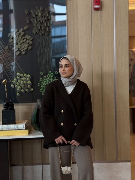 Dört Düğmeli Hırka Kahverengi