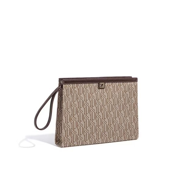 Monogram Cluct