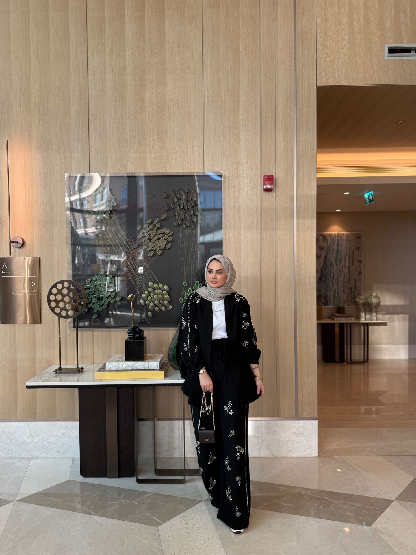 İşleme Taşlı Takım Siyah