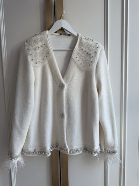 Kolu Tüylü İşlemeli Ceket