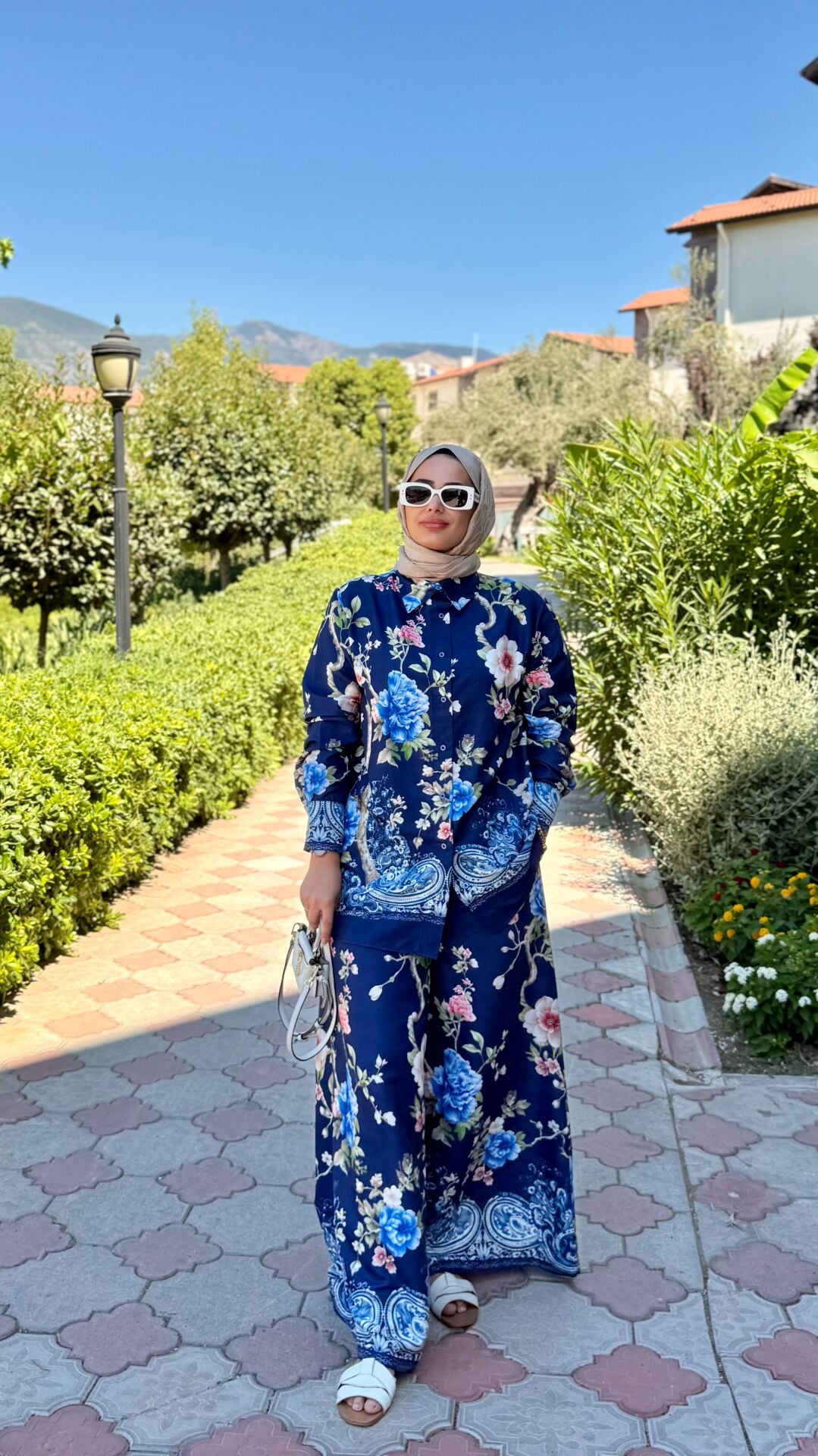 Lara Takım Lacivert