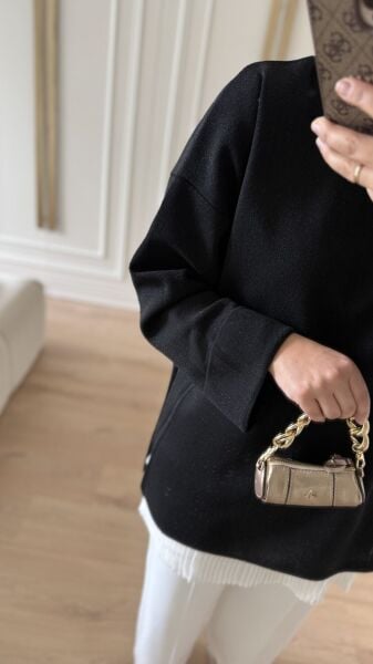 Larissa Merserize Siyah