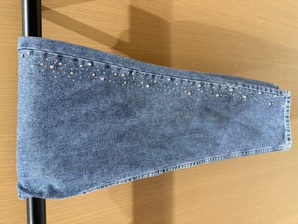 Kenarı Taşlı Jean