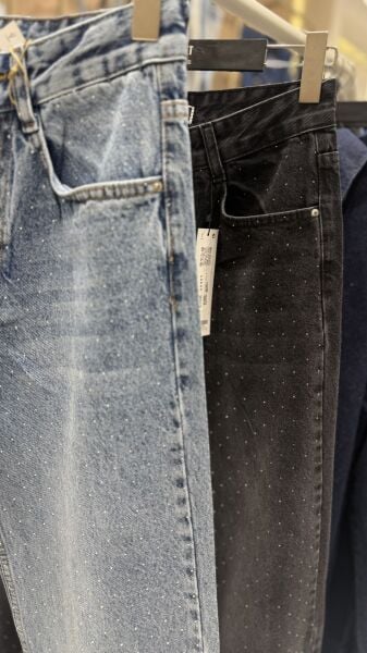 Yeni Taşlı Jean
