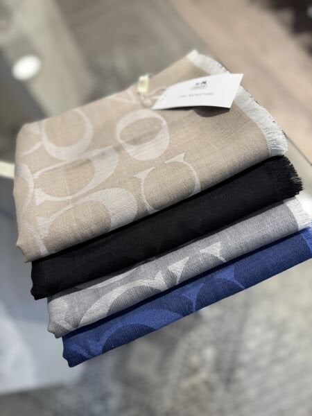 Coach Yün İpek Şal