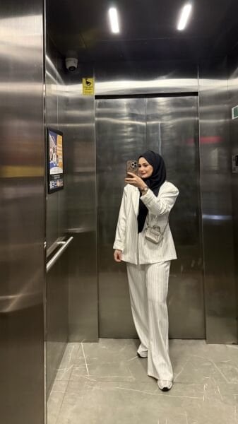 Taşlı Blazer Takım