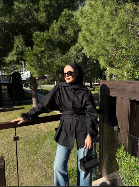Kolları Tüylü Gömlek Siyah
