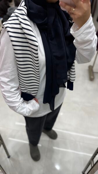 Polo Yaka Çizgili Sweat