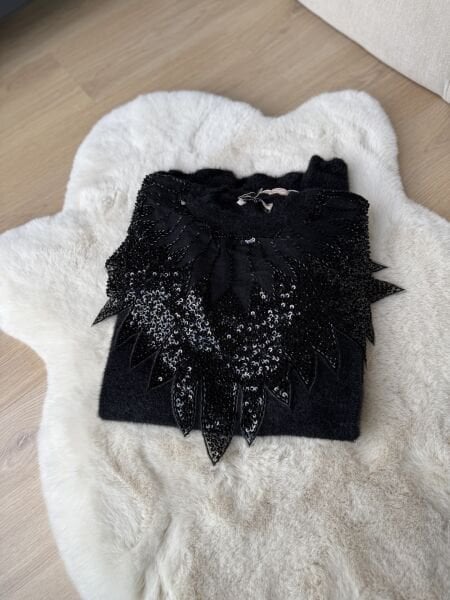 Boncuklu Angora Kazak