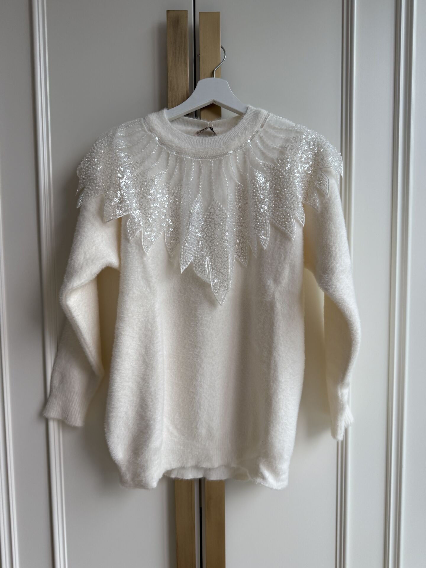 Boncuklu Angora Kazak