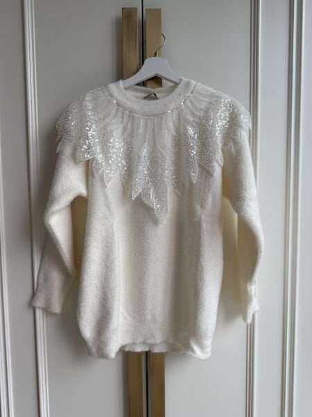 Boncuklu Angora Kazak