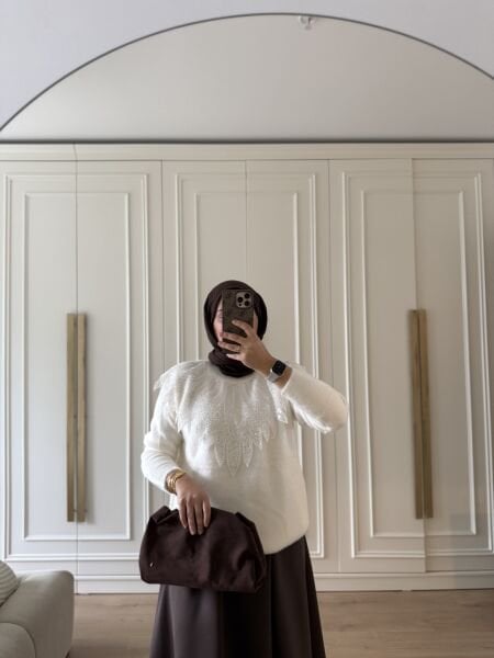 Boncuklu Angora Kazak