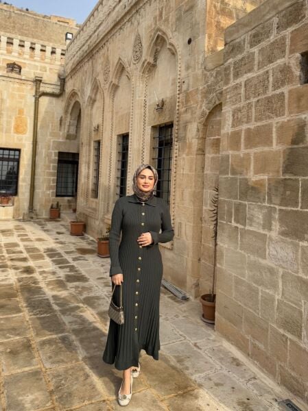 Gold Düğmeli Triko Elbise Haki