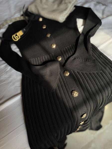 Gold Düğmeli Triko Elbise Siyah