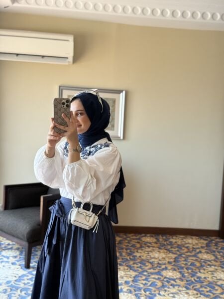 Nakışlı Pamuk Bluz